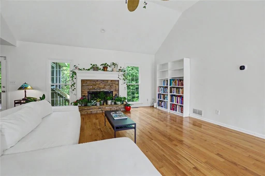 Interior or exterior photo, 5196 Proctor Landing Road, Acworth GA, image 7